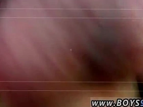 爷爷级亚洲男同手机色情：猎艳嫩妹屁眼