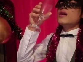 新年快乐！混血嫩妹Jon Arteen打飞机射精喝自己精液