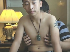 大鸡巴少年被打飞机射精
